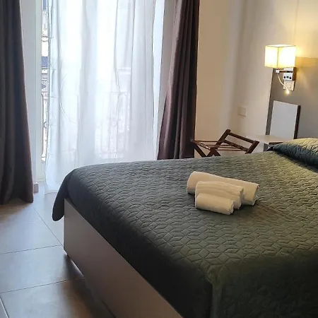 Giovita And Centro Sicilia Oda ve Kahvaltı *